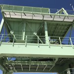 Load hopper for feed materials